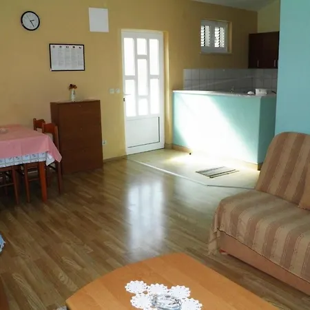 In Mit Eigenem Balkon Und Meerblick By Interhome Daire Baška