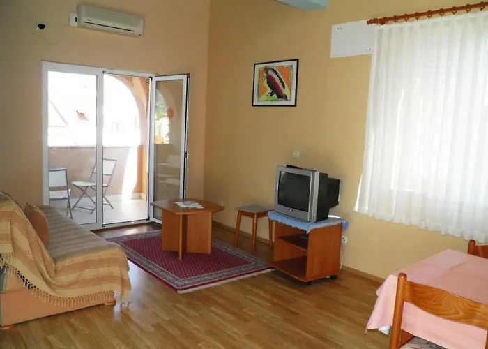 Apartman In Mit Eigenem Balkon Und Meerblick By Interhome Baska (Krk)