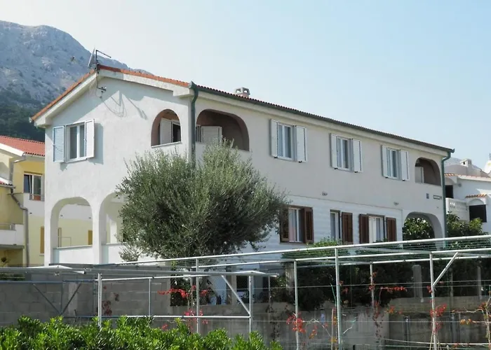 Apartman In Mit Eigenem Balkon Und Meerblick By Interhome
