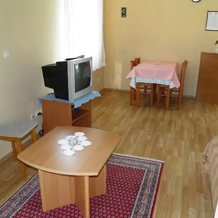 Apartamento In Mit Eigenem Balkon Und Meerblick By Interhome *