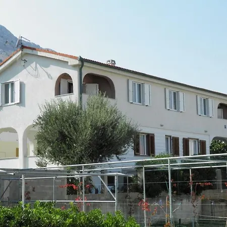 Apartamento In Mit Eigenem Balkon Und Meerblick By Interhome